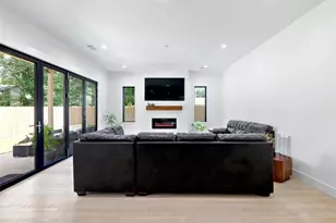 379 Enota Pl, Atlanta, GA 30310 - Photo 14