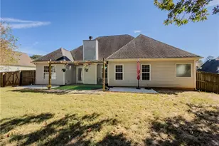 593 Red Tip Ln, Loganville, GA 30052 - Photo 2