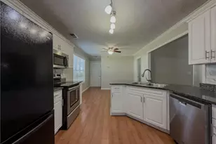 593 Red Tip Ln, Loganville, GA 30052 - Photo 32
