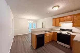 10543 Crabtree Dr, Jonesboro, GA 30238 - Photo 2
