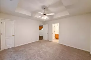 10543 Crabtree Dr, Jonesboro, GA 30238 - Photo 4