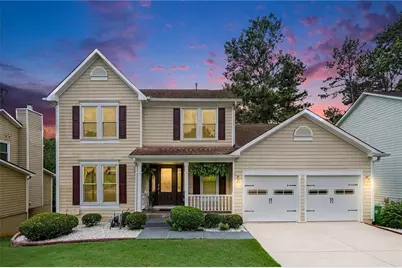 1975 Wynhurst Crossing, Stone Mountain, GA 30088 - Photo 2