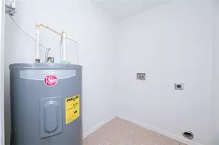 22 S Eugenia Pl NW, Atlanta, GA 30318 - Photo 34