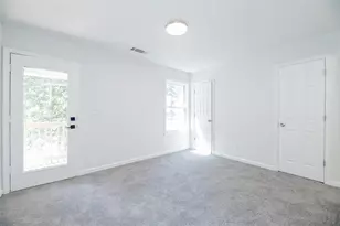 22 S Eugenia Pl NW, Atlanta, GA 30318 - Photo 8