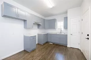 22 S Eugenia Pl NW, Atlanta, GA 30318 - Photo 6