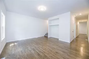 22 S Eugenia Pl NW, Atlanta, GA 30318 - Photo 4