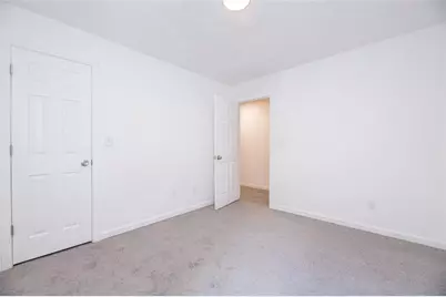 22 S Eugenia Place NW, Atlanta, GA 30318 - Photo 12