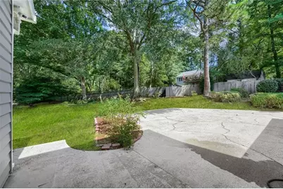 5717 Braddock Court, Atlanta, GA 30350 - Photo 32