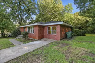 1112 Valley View Rd SE, Atlanta, GA 30315 - Photo 2