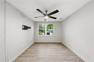 1112 Valley View Rd SE, Atlanta, GA 30315 - Photo 16
