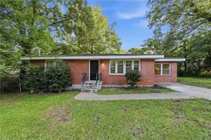 1112 Valley View Rd SE, Atlanta, GA 30315 - Photo 1