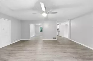 1112 Valley View Rd SE, Atlanta, GA 30315 - Photo 12