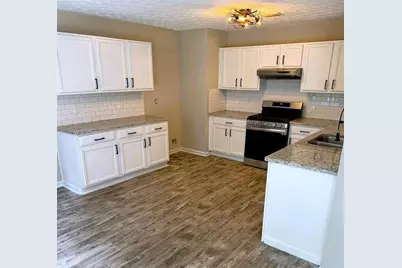 528 Lazy River Lane, Woodstock, GA 30188 - Photo 2