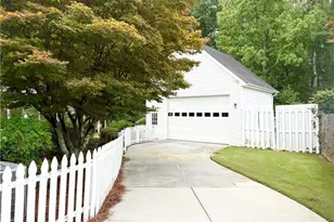 2340 Ashton Ridge Dr, Dacula, GA 30019 - Photo 32