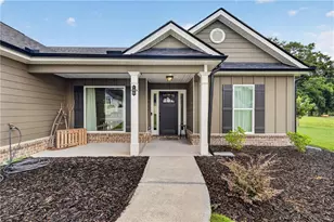 198 Advent Dr, Winder, GA 30680 - Photo 2