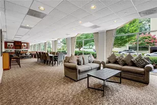 2479 Peachtree Rd, Atlanta, GA 30305 - Photo 4