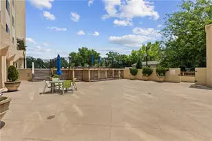 2479 Peachtree Rd, Atlanta, GA 30305 - Photo 30