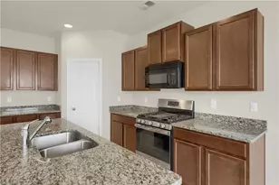 1825 Crandon Ct, McDonough, GA 30253 - Photo 6