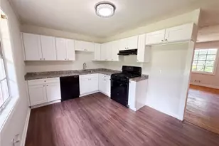 1375 S Hicks Cir NW, Conyers, GA 30012 - Photo 2
