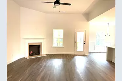 200 Blackberry Court, Pendergrass, GA 30567 - Photo 2