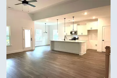 200 Blackberry Court, Pendergrass, GA 30567 - Photo 4