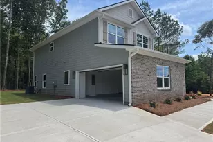 181 Blackberry Ct, Pendergrass, GA 30567 - Photo 2