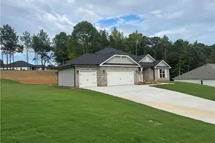 259 Blackberry Ct, Pendergrass, GA 30567 - Photo 2