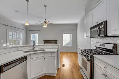 225 Carlyle Park Drive NE, Atlanta, GA 30307 - Photo 10