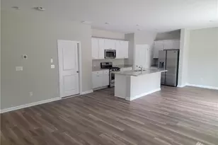 4217 Waxwing St, Hoschton, GA 30548 - Photo 6