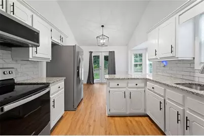 7745 Antebellum Lane, Riverdale, GA 30274 - Photo 12