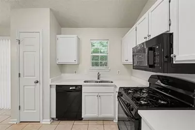 529 Bluff Court, Woodstock, GA 30188 - Photo 8