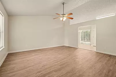 529 Bluff Court, Woodstock, GA 30188 - Photo 4
