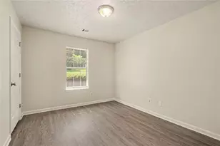 529 Bluff Ct, Woodstock, GA 30188 - Photo 12