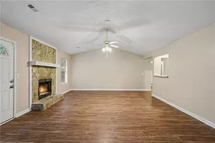 2900 Rosecommons Dr, Hampton, GA 30228 - Photo 6