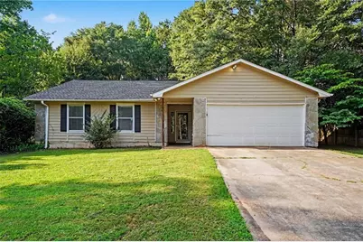 2900 Rosecommons Drive, Hampton, GA 30228 - Photo 4