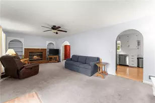 1085 Crystal Water Dr, Lawrenceville, GA 30045 - Photo 8
