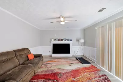 5052 Wind Point, Stone Mountain, GA 30088 - Photo 8