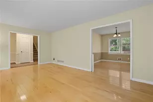 245 Pinetree Dr, Marietta, GA 30068 - Photo 22