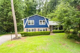 245 Pinetree Dr, Marietta, GA 30068 - Photo 4