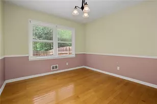 245 Pinetree Dr, Marietta, GA 30068 - Photo 24