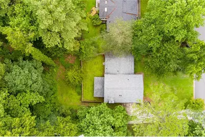 245 Pinetree Drive, Marietta, GA 30068 - Photo 10