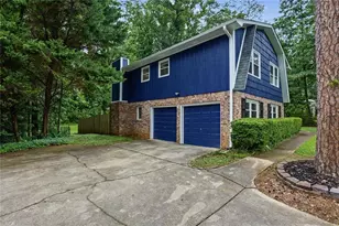 245 Pinetree Dr, Marietta, GA 30068 - Photo 16