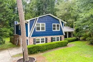 245 Pinetree Dr, Marietta, GA 30068 - Photo 2