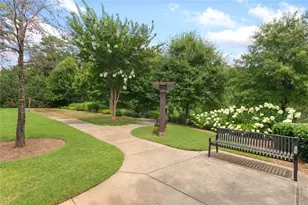 1002 Milhaven Dr, Roswell, GA 30076 - Photo 52