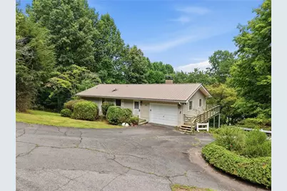 2325 Ridgecrest Circle, Hiawassee, GA 30546 - Photo 2