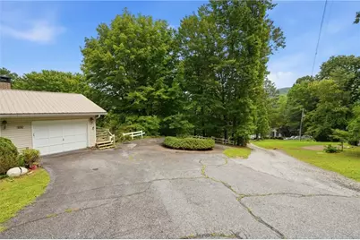 2325 Ridgecrest Circle, Hiawassee, GA 30546 - Photo 4