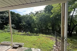 2325 Ridgecrest Cir, Hiawassee, GA 30546 - Photo 8