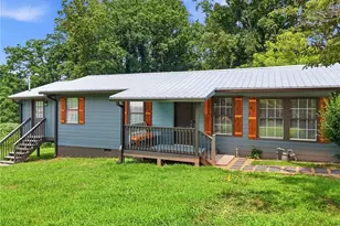 165 Cherokee Ave, Nelson, GA 30151 - Photo 1