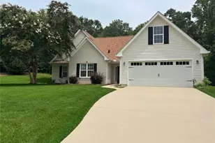 3720 Scotland Ln, Snellville, GA 30039 - Photo 2