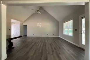 3720 Scotland Ln, Snellville, GA 30039 - Photo 6